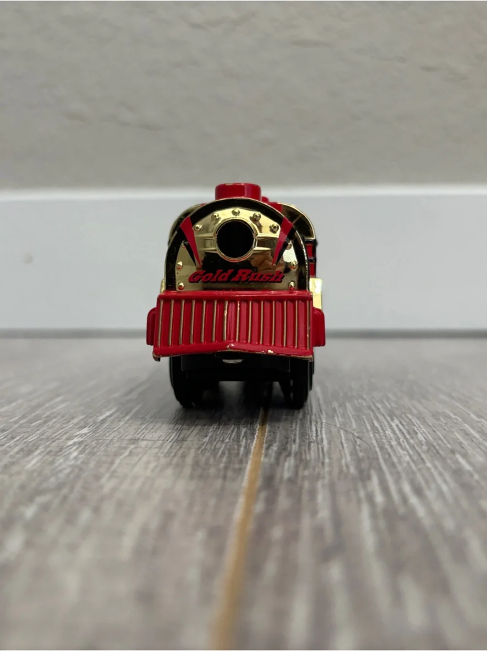 Gold Rush - Battery Powered Engine by Lionel - Works!